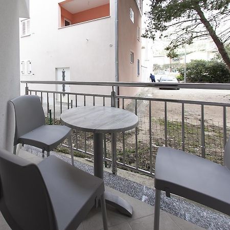 Guesthouse Villa Klara Baška Voda Kültér fotó