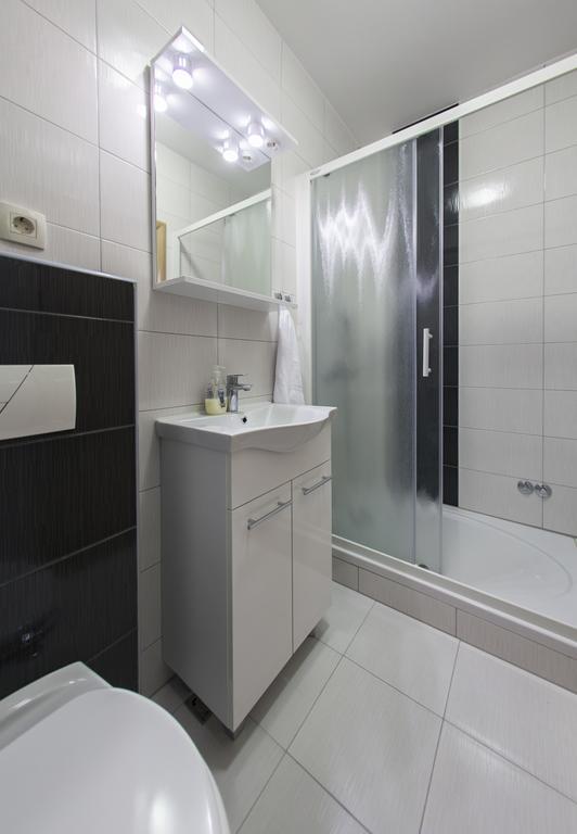 Guesthouse Villa Klara Baška Voda Kültér fotó